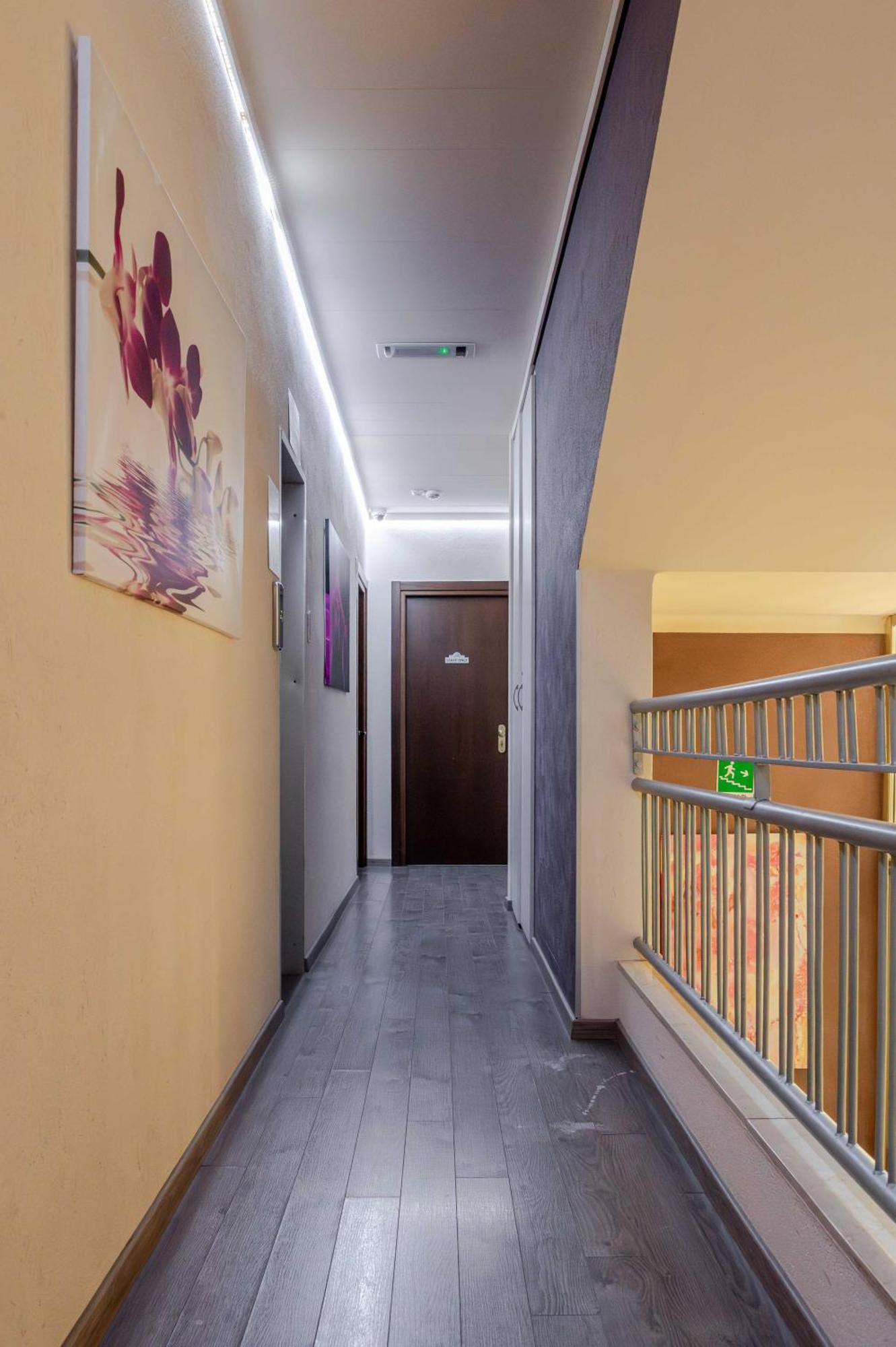 Hotel Posta - 3 Stars - Comfortable Stay In Вентимилья Экстерьер фото