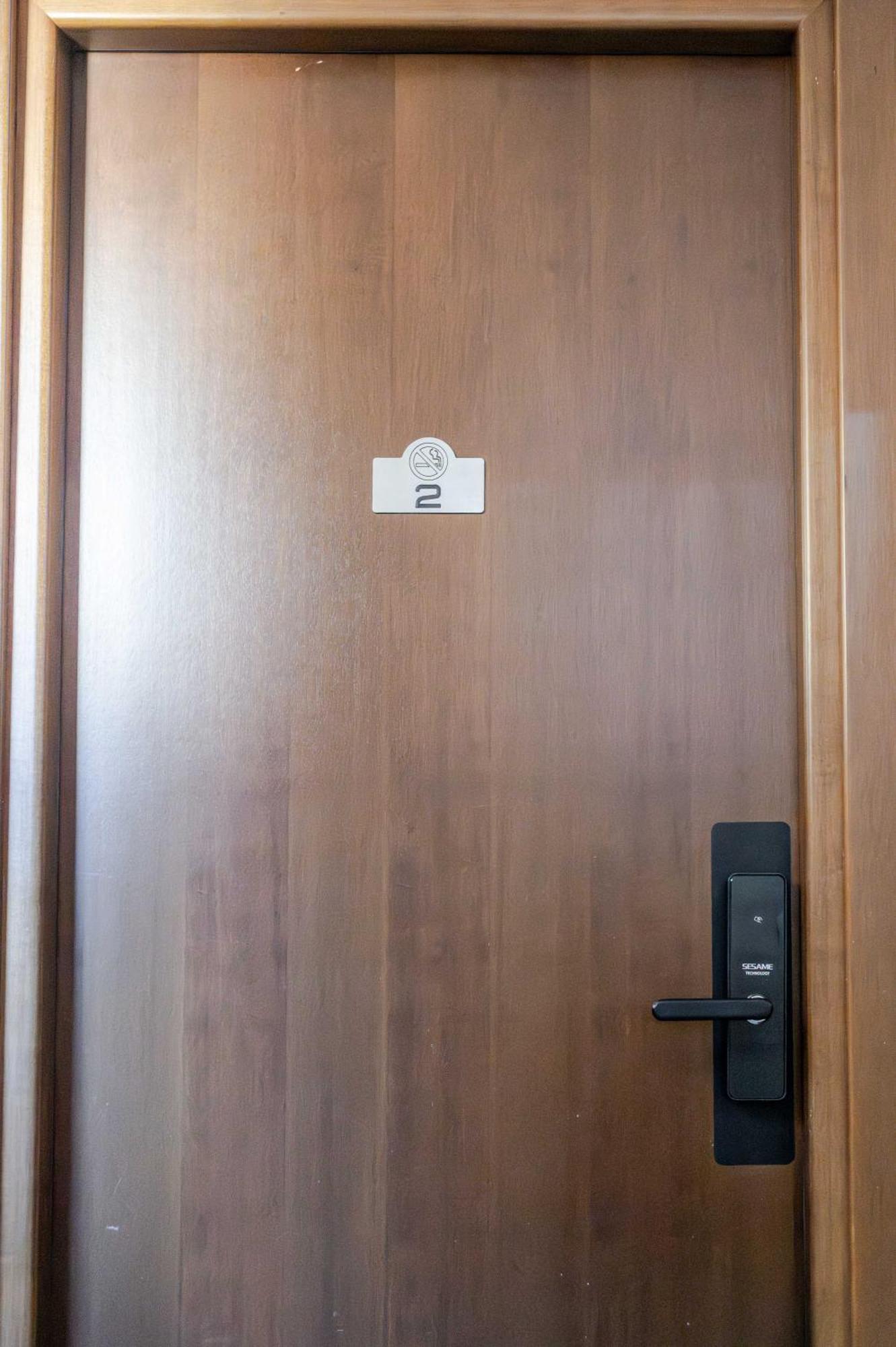 Hotel Posta - 3 Stars - Comfortable Stay In Вентимилья Экстерьер фото