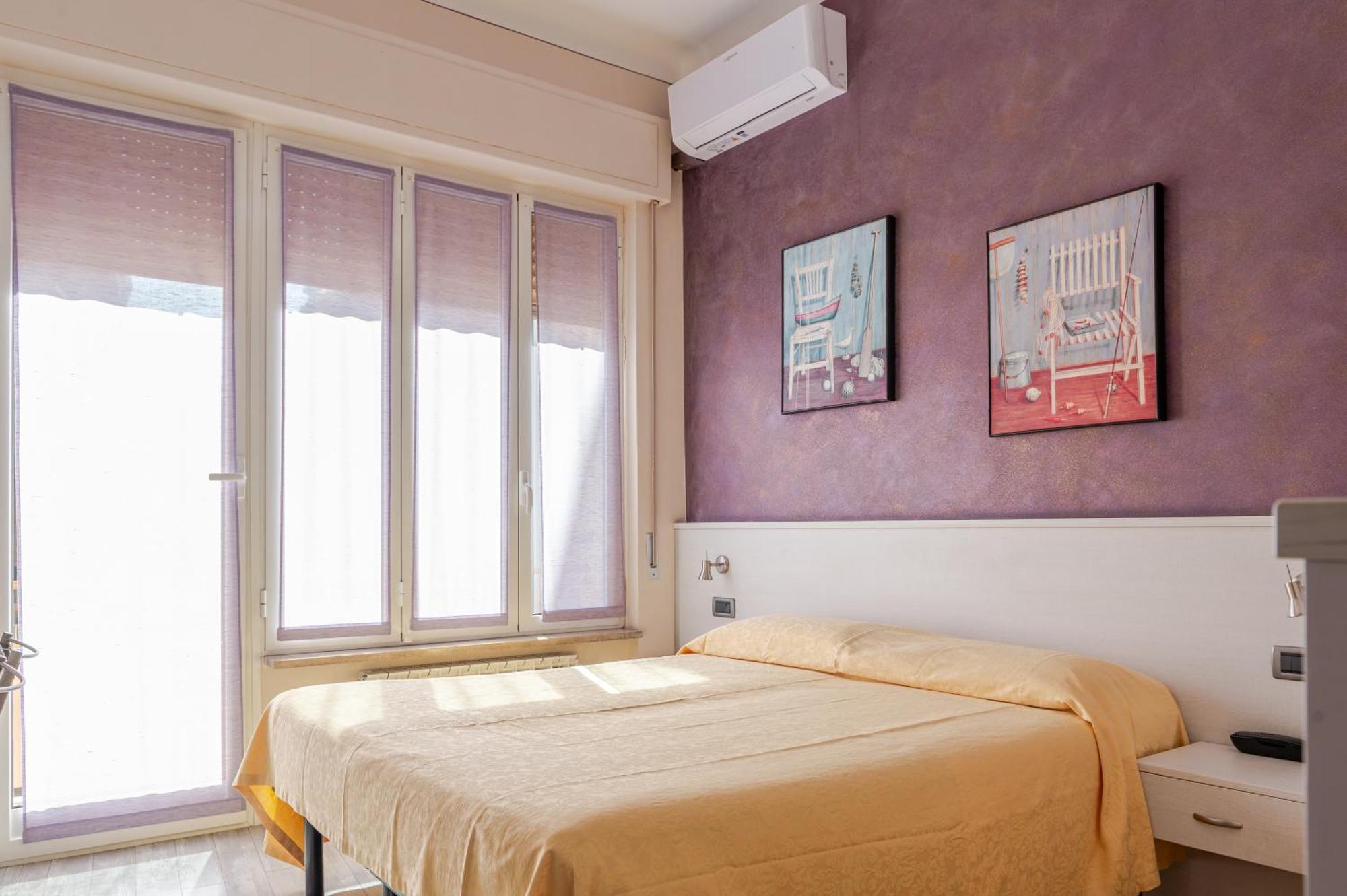 Hotel Posta - 3 Stars - Comfortable Stay In Вентимилья Экстерьер фото